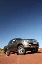 Mitsubishi L200 Double Cab 2015 года
